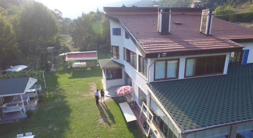 ホテル Abant Bahceli Kosk Akçaalan エクステリア 写真